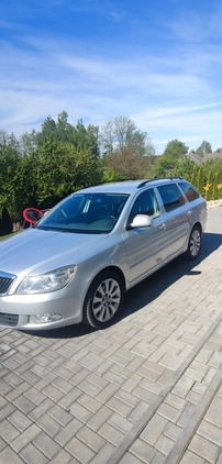 Skoda Octavia cena 27500 przebieg: 270000, rok produkcji 2012 z Piekary Śląskie małe 137